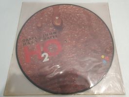 Daryl Hall + John Oates – H₂O