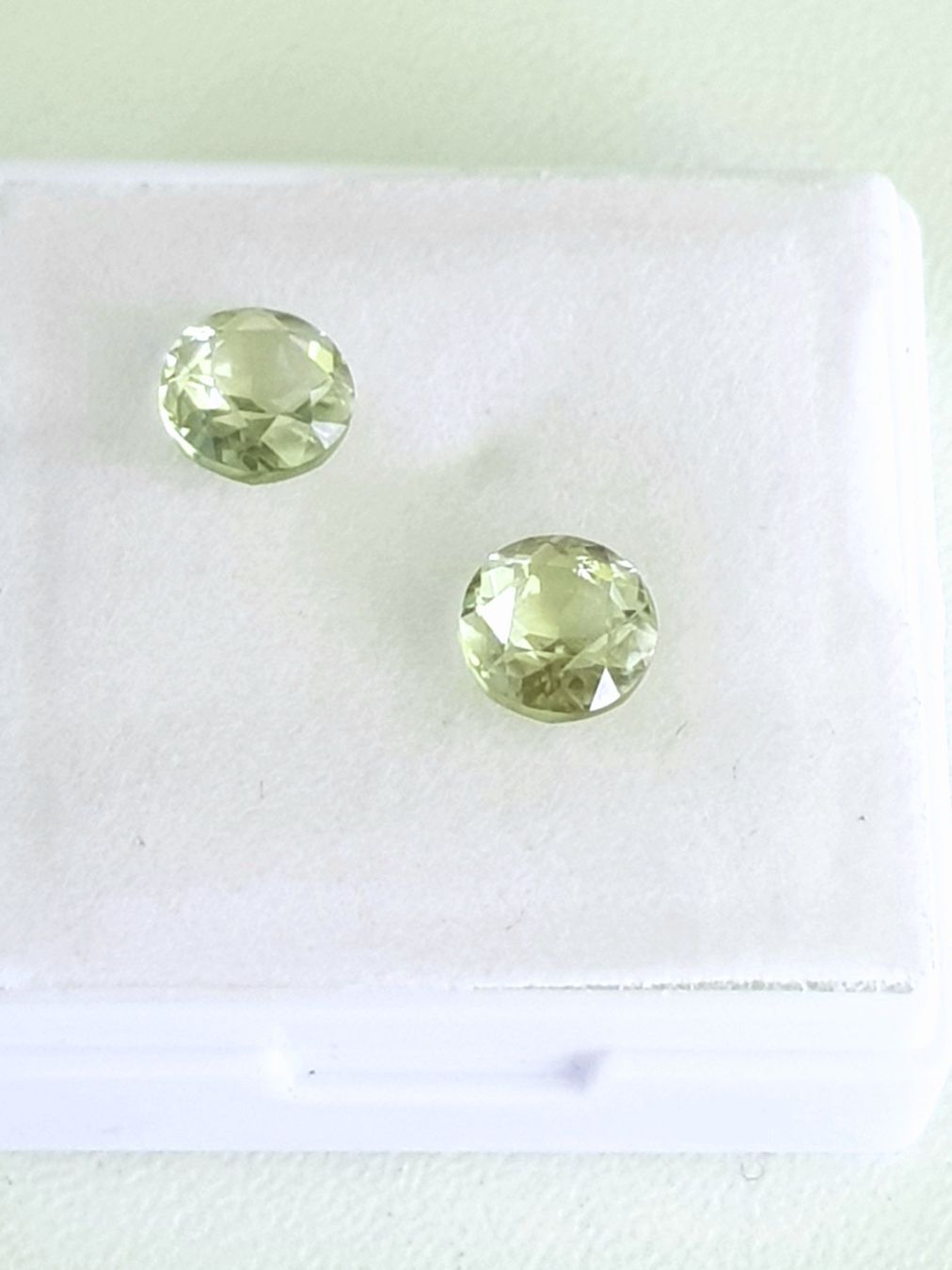 Pietre preziose: Csarite,Diaspore Farbwechsel – Nuovo (secondo la descrizione) da Wolhusen venduto da toni079