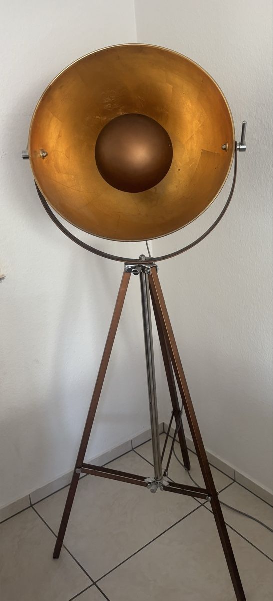 Lampes: Stehlampe Tripod Messing Look – D'occasion à Therwil par angi_angi