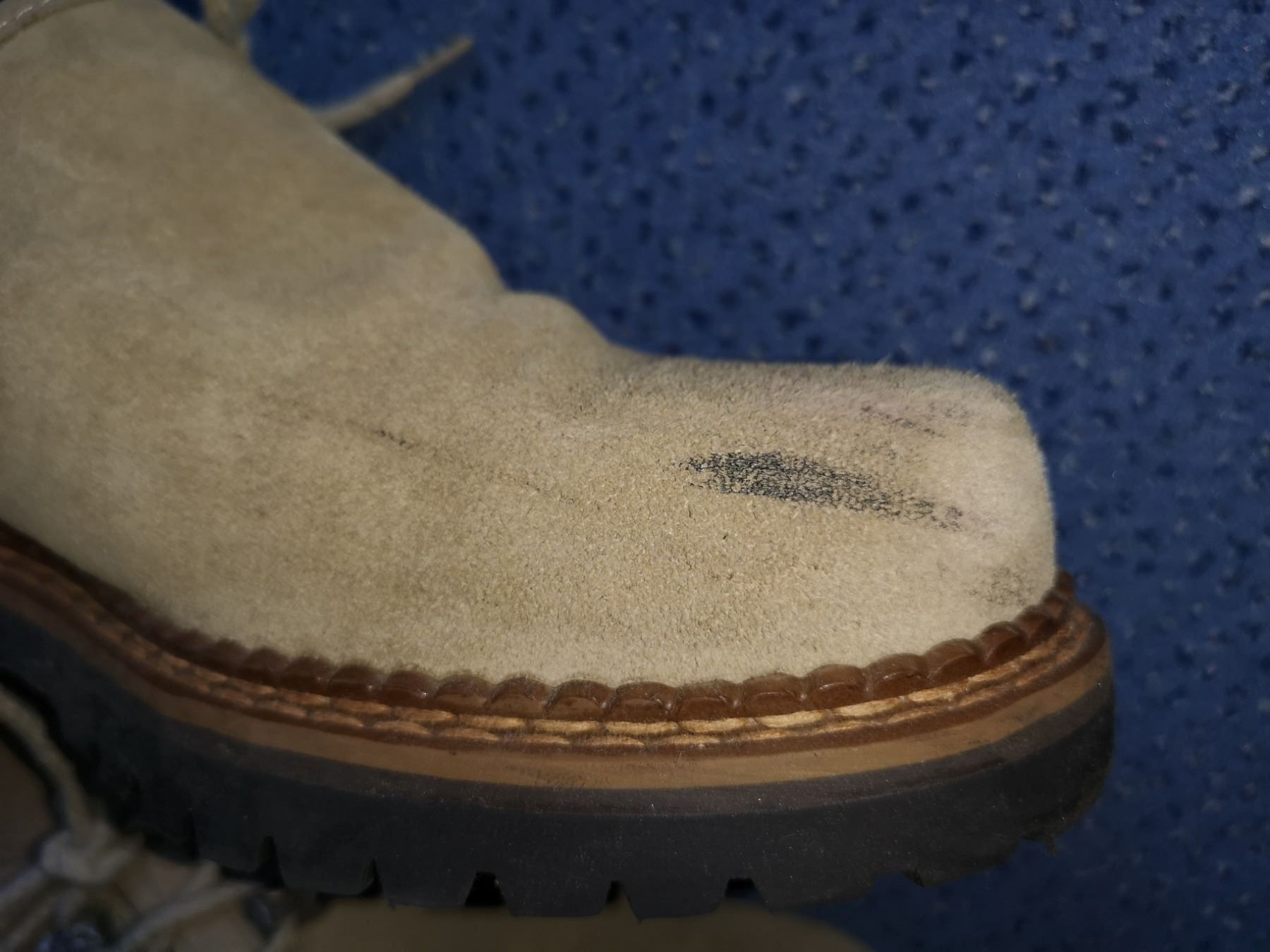Scarpe da donna: Schöne Trachtenmode-Schuhe Gr. 39 – Usato da Arth venduto da Africa44 3