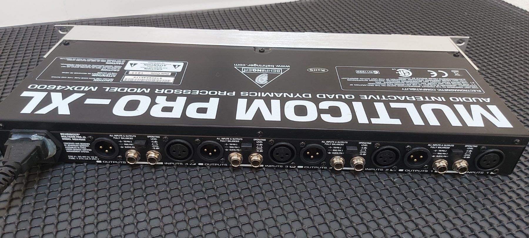 Behringer Equalizzatori: Behringer MDX4600 Multicom Pro-XL – Usato da Glattbrugg venduto da Swissmusik 3