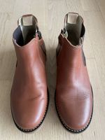 Cyrillus boots size 35 new