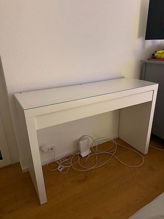 Schminktische: Frisiertisch - Ikea Malm – Gebraucht aus Dübendorf von yupa