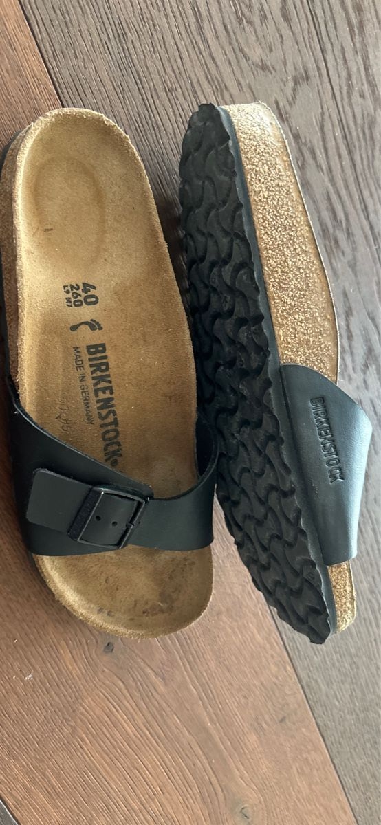 Birkenstock Scarpe da donna: Birkenstock Gr. 40 schwarz matt – Usato da Diepoldsau venduto da Soleil0425 4