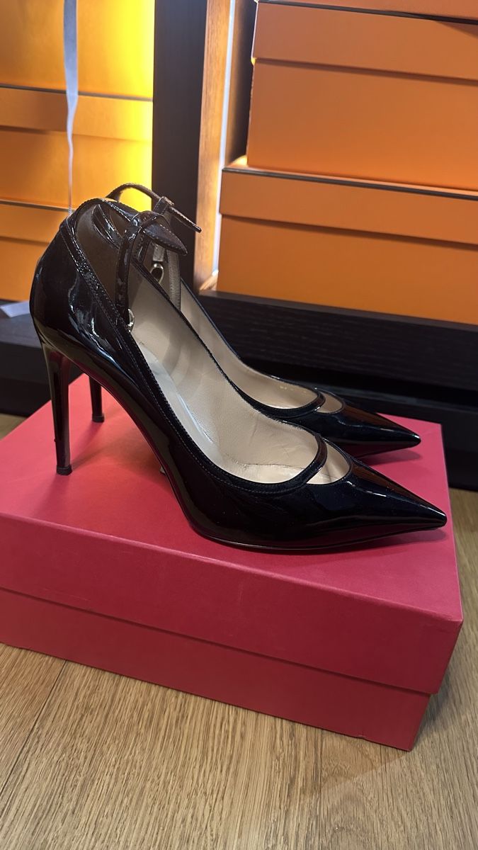 Valentino Damenschuhe: Valentino Garavani heels – Neu (gemäss Beschreibung) aus Paradiso von Under_sun 1