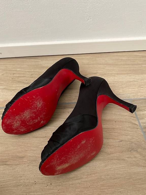 Scarpe da donna: Schwarze Peeptoes Gr. 37 – Usato da Hausen AG venduto da corinne_g 4