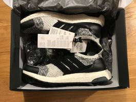 Adidas Ultraboost SNS X SOCIAL STATUS