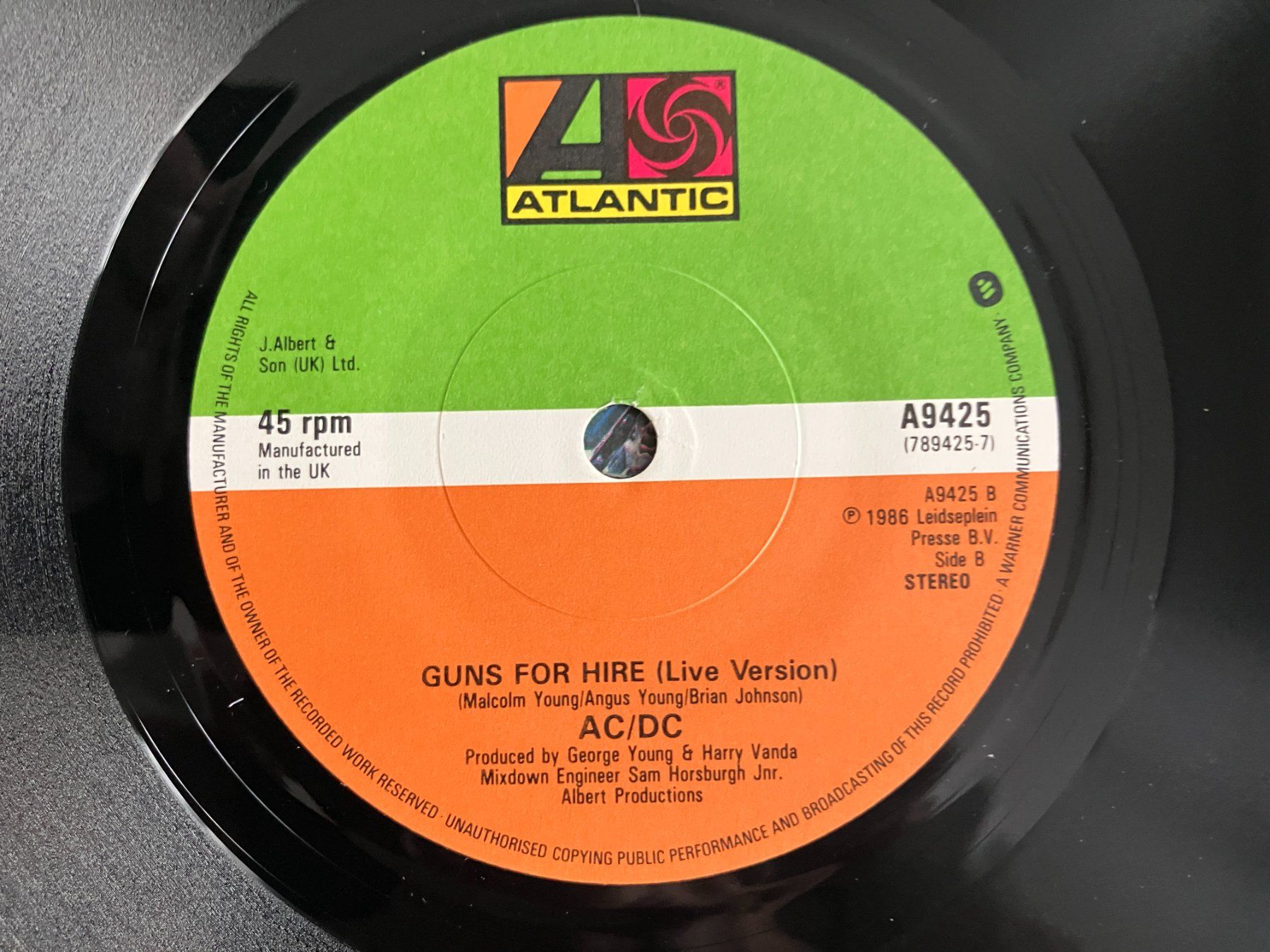 Vinyles: AC/DC – D'occasion à Aarwangen par Jukebox3 5