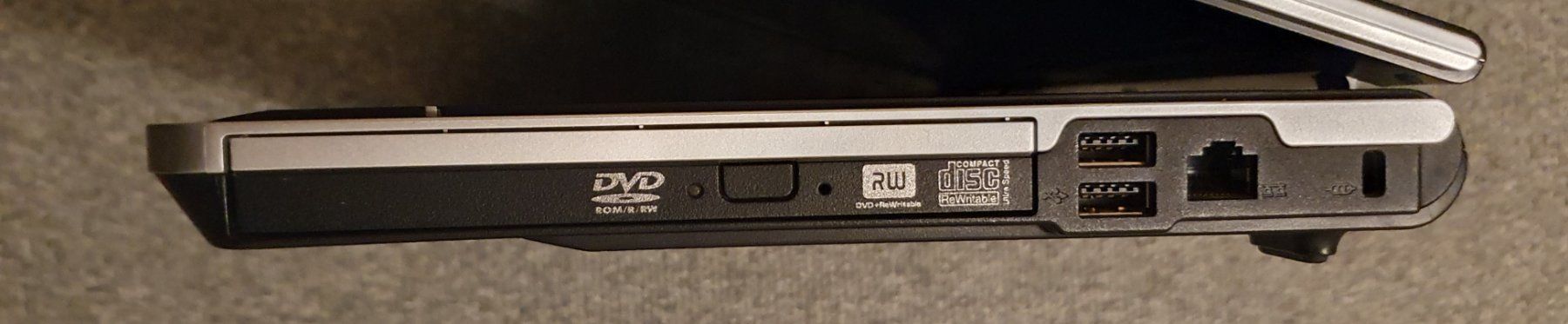 Notebook: Packet Bell Easy Note, Antix Linux, Akku defekt,mit Netzteil – Usato da Winterthur venduto da E-Frosch 3