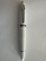 Jinhao 159 Füllfederhalter, Weiss.