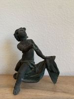 Sehr alte Skulptur Putte Eisenguss