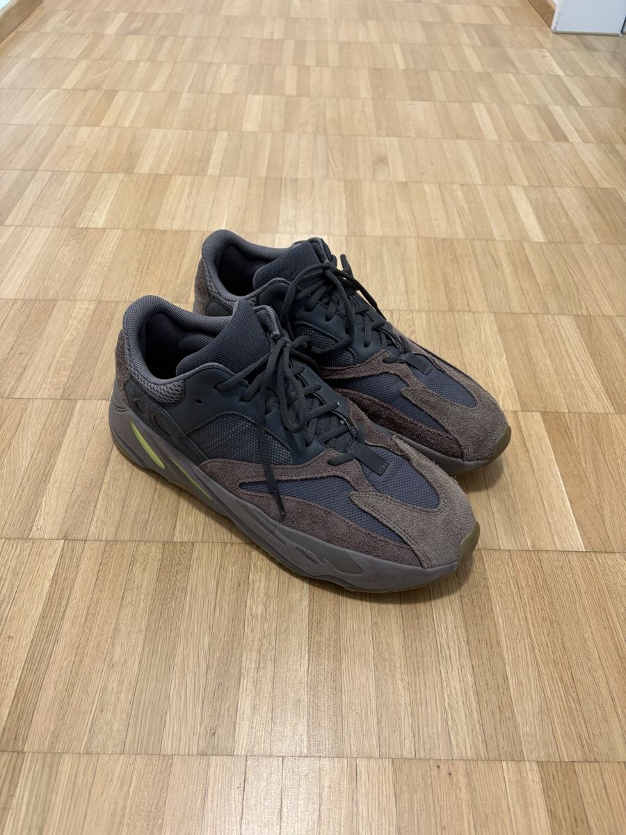 Adidas Scarpe da uomo: Adidas Yeezy Boost 700 Mauve – Usato da Zürich venduto da ruben000 2