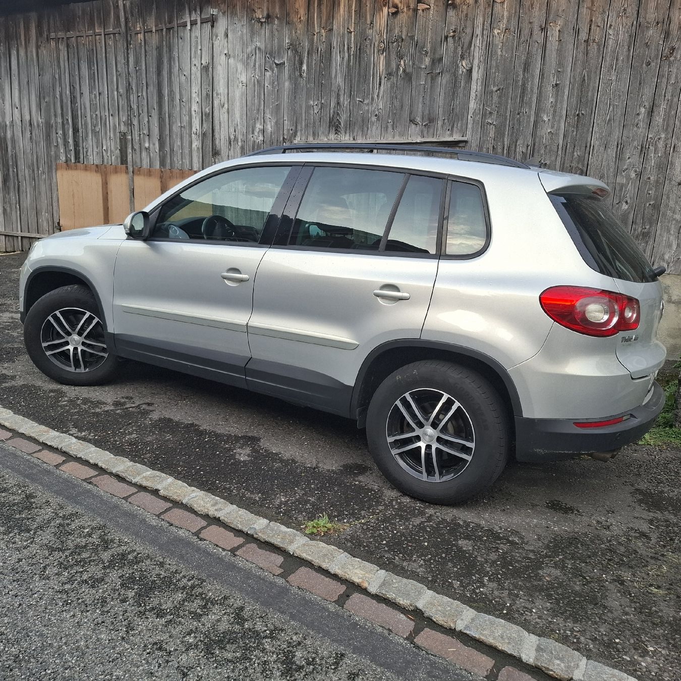 VW Automobili: WV Tiguan 2.0 TDI 4X4  – Usato da Sennwald venduto da mar_th8p
