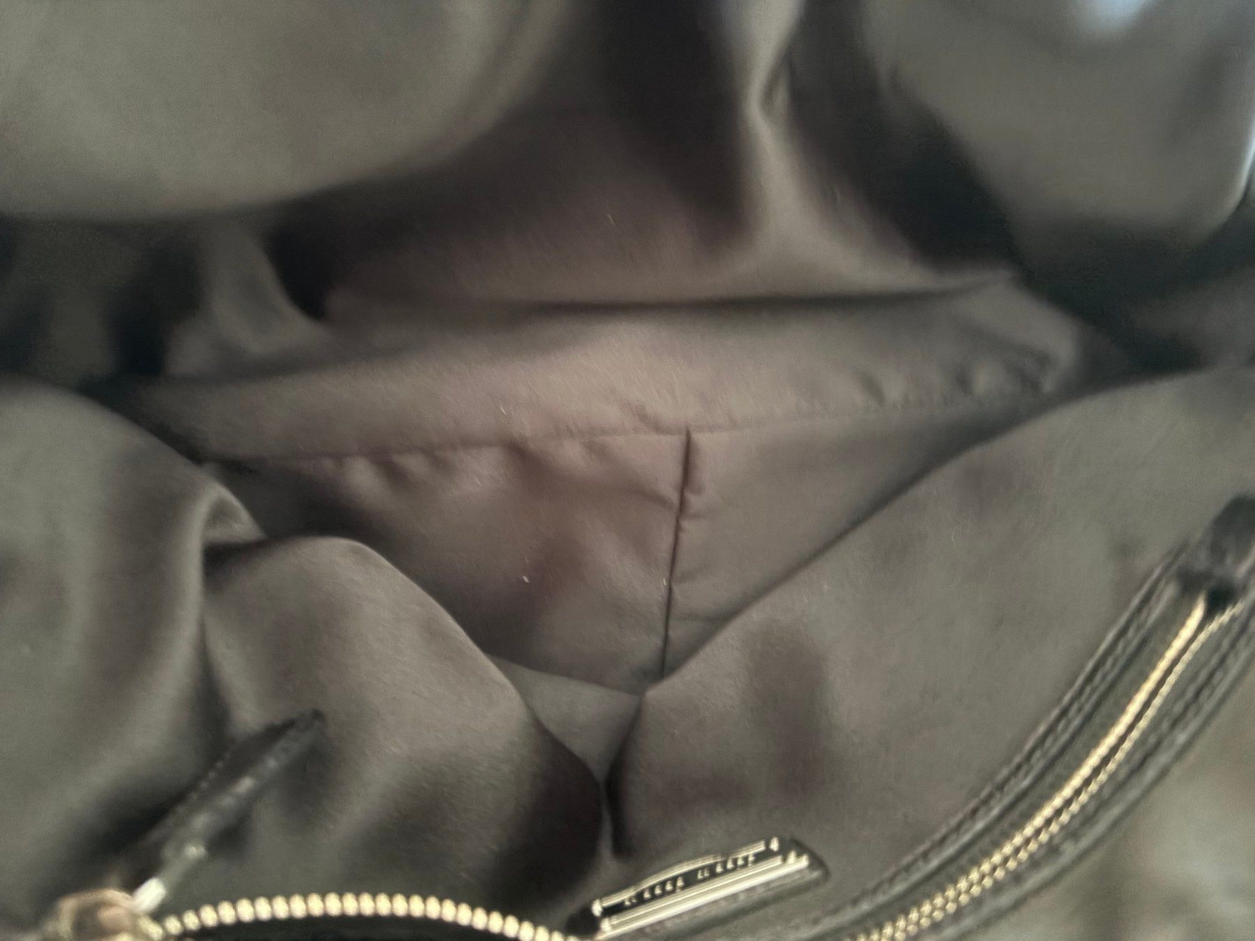 Miu Miu Borse da donna: Wunderschöne MIU MIU Handtasche – Usato da Reinach AG venduto da bruehlmouse 4