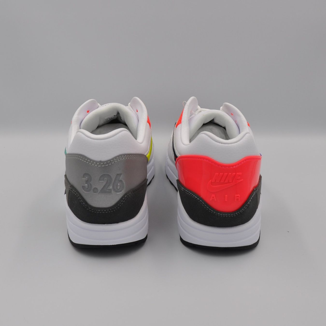 Nike Herrenschuhe: Nike Air Max 1 EOA 45.5 – Neu und originalverpackt aus Bern von SneakerheavenLT 5