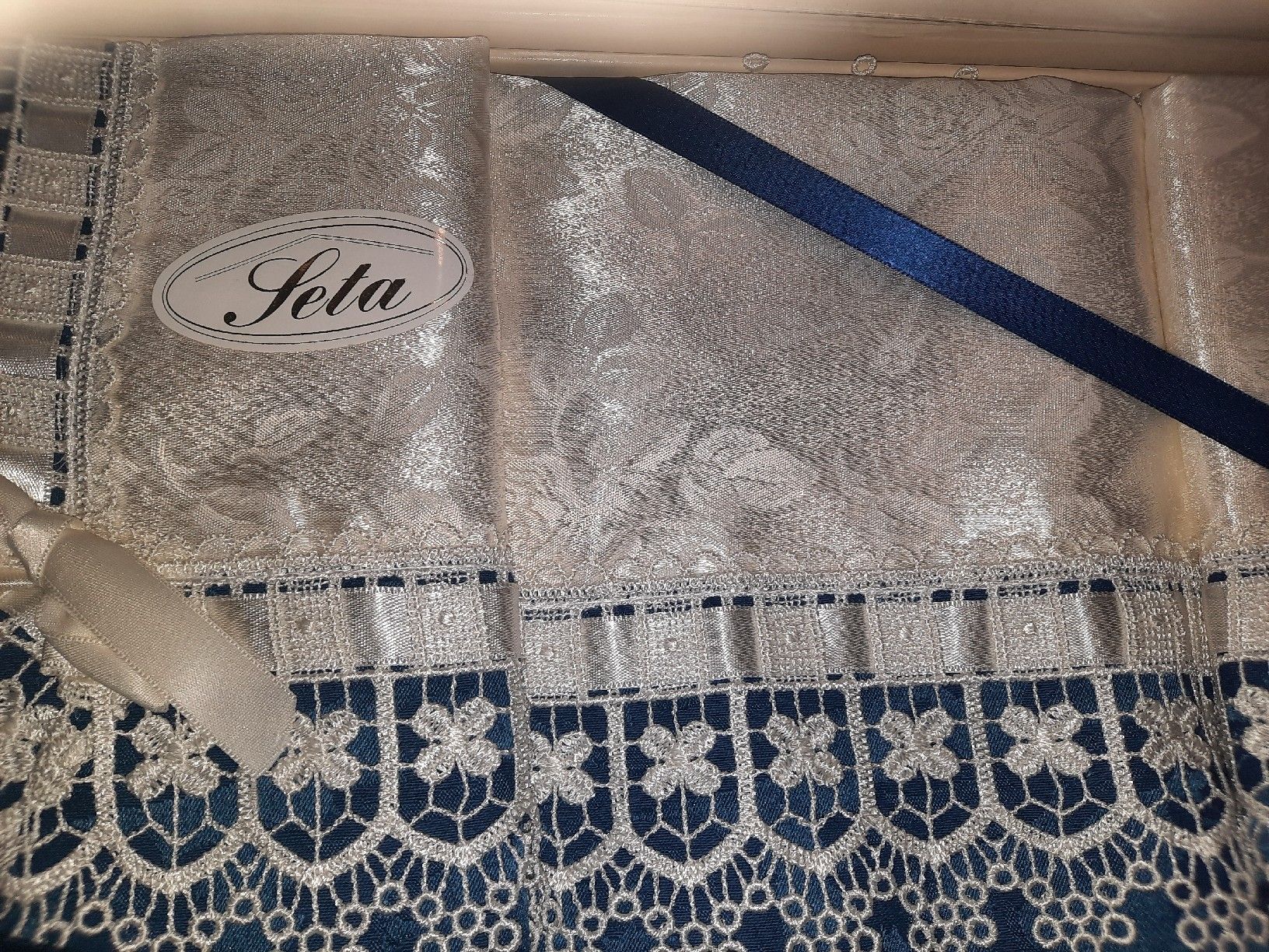 Couvertures: corredo letto in SETA – Neuf avec emballage d'origine à Biasca par Old_6blh 3