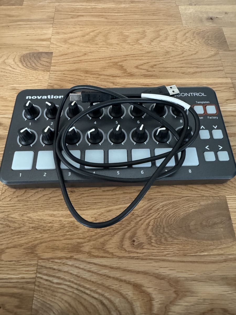 Novation Console di mixaggio: Novation Launch Control – Usato da Fislisbach venduto da chicane92 1