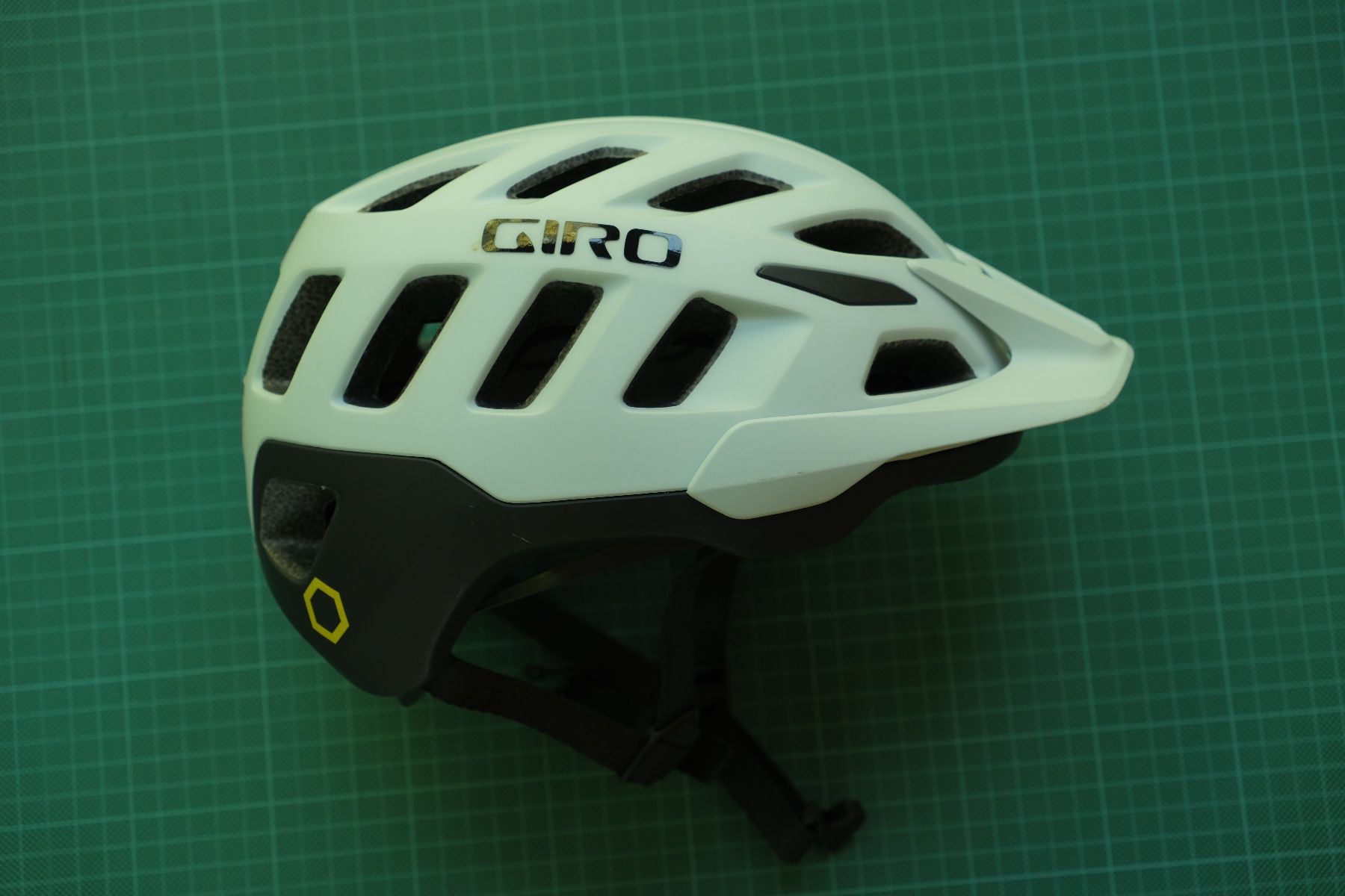 Giro Caschi: Fahrradhelm Giro Radix Mips – Usato da Bern venduto da Dibe2 2