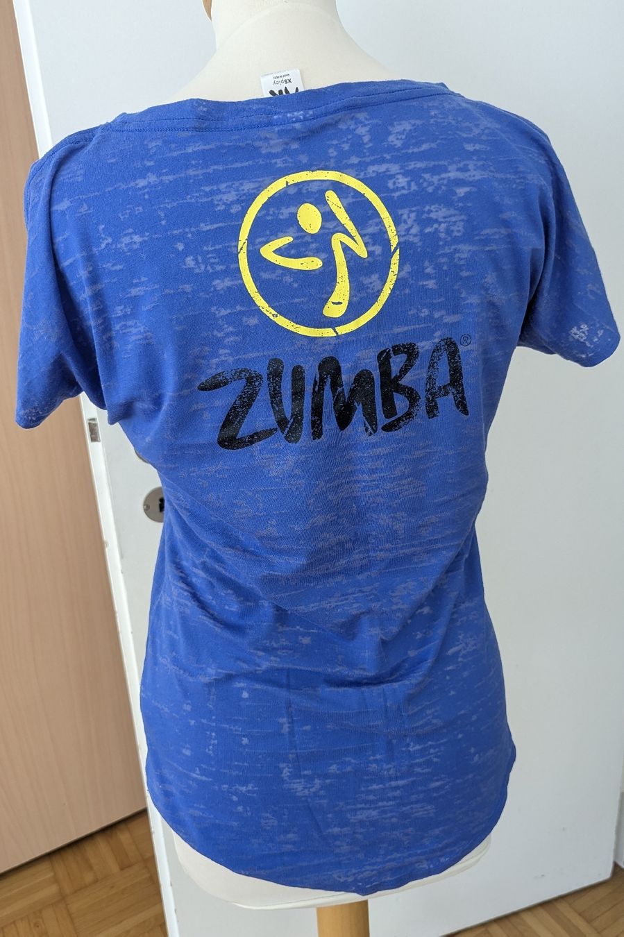 T-shirt: Zumba T-shirt – Usato da Zürich venduto da Stonejewelry 1