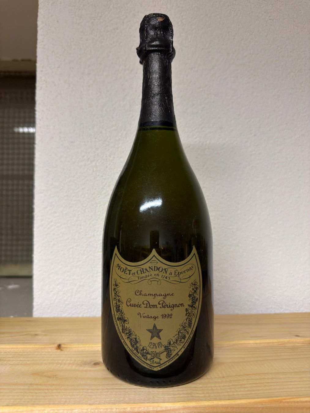 Vino: Cuvée Dom Pérignon Vintage 1992 – Nuovo (secondo la descrizione) da Fescoggia venduto da AmazingDesignObjects 1
