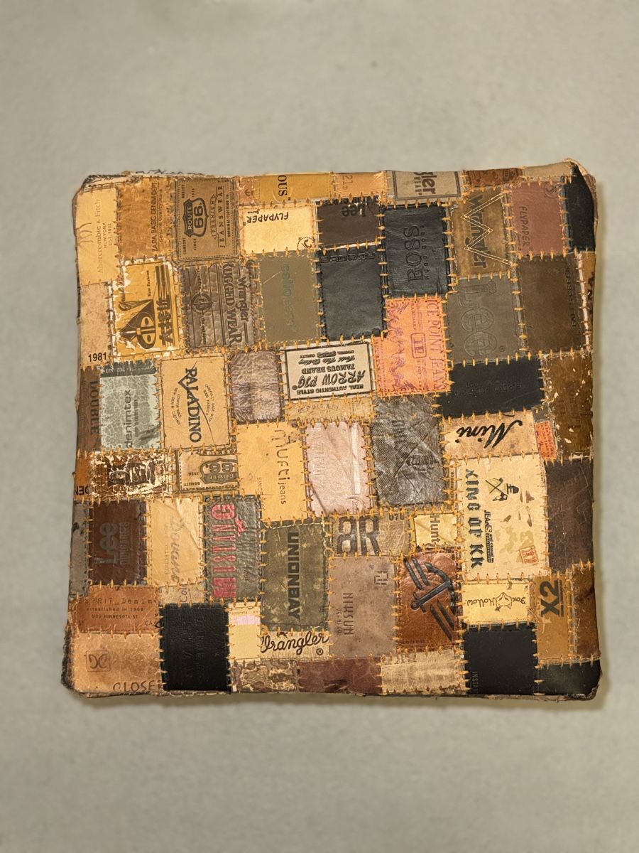 Sgabelli: Leder-Patch Hocker / Sitzhocker, Vintage Look – Usato da Flawil venduto da prodigio 1