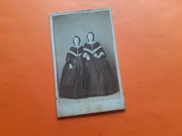 SCHWIIZER FRAUE DAZUMAL -SOEURS VICTORIENNES -CHAUX-de-FONDS