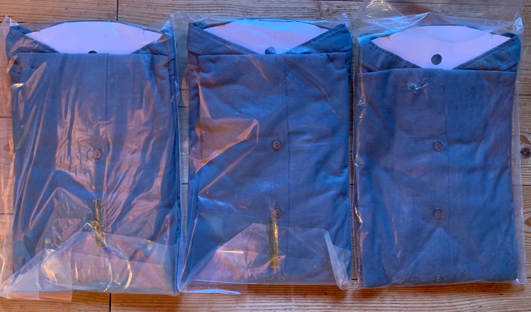 Schweizer Armee Camicie: 3 Uniformhemden der CH Armee – Nuovo (secondo la descrizione) da Goldingen venduto da Bergler012 1