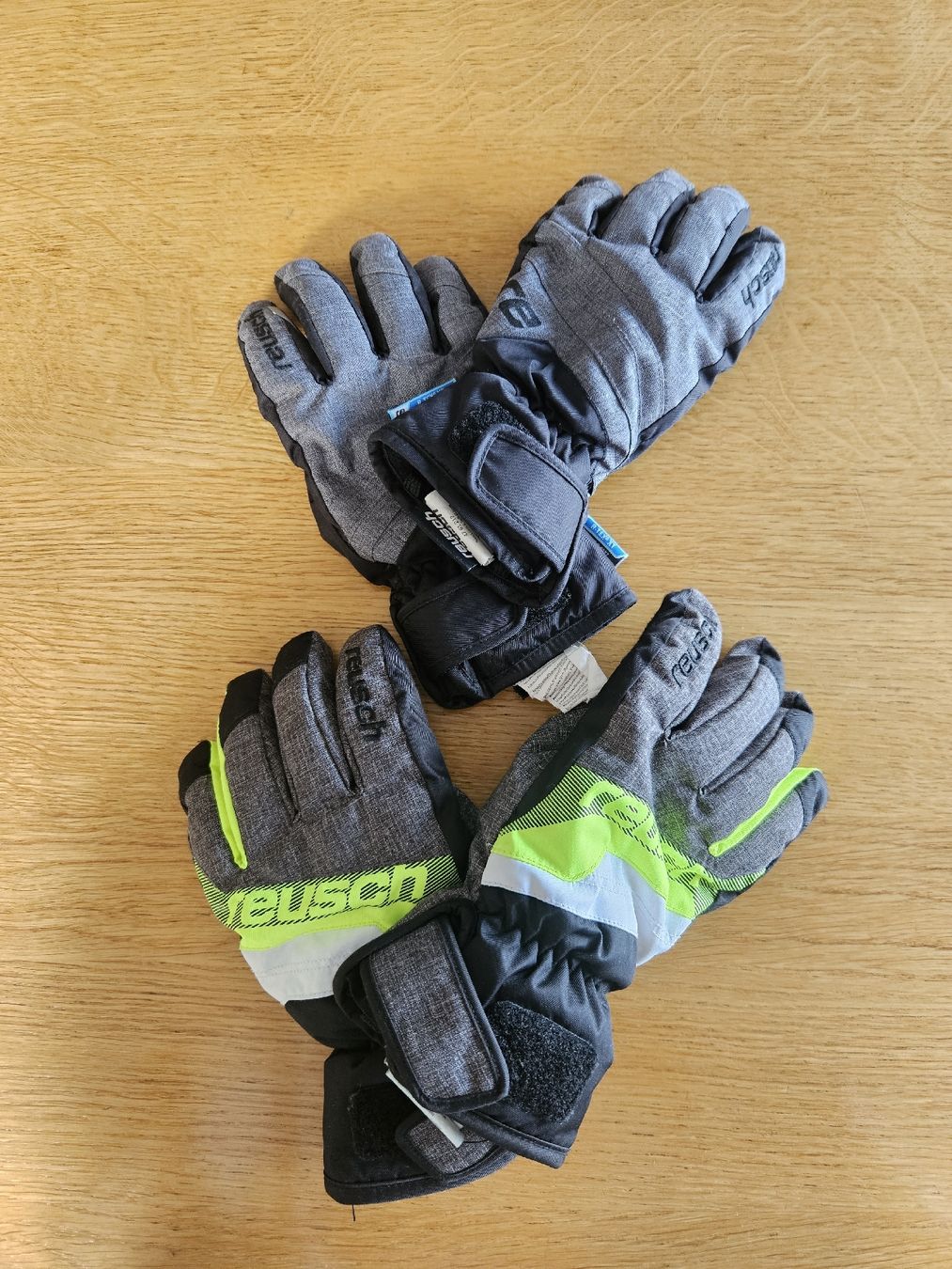 Reusch Kinderhandschuhe: Reusch Skihandschuhe 2 Paar – Gebraucht aus Rorschacherberg von Oberhaupt79
