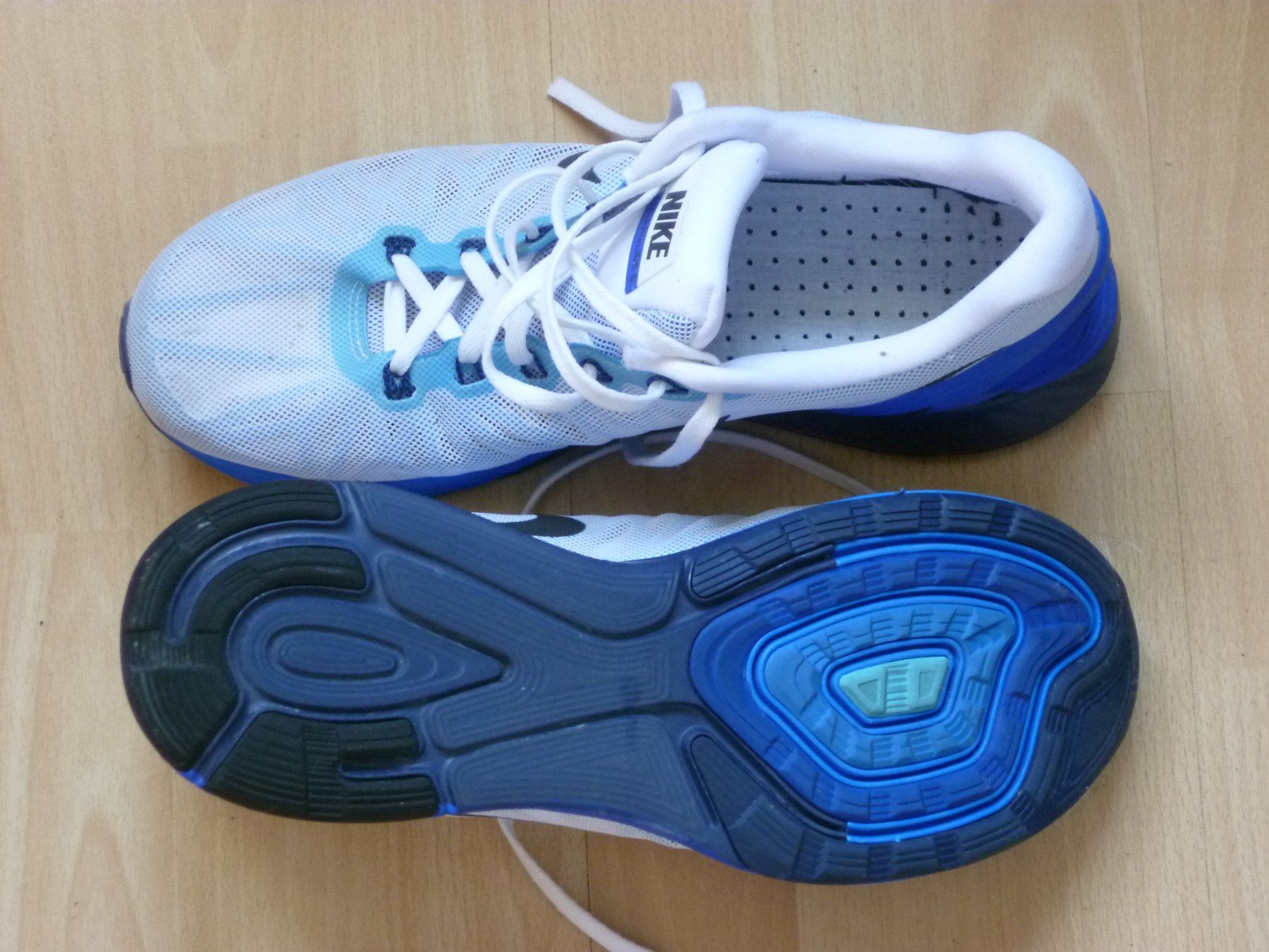 Nike Herrenschuhe: NIKE SPORT SCHUHE GR. 45 – Neu (gemäss Beschreibung) aus Safenwil von universum78 1