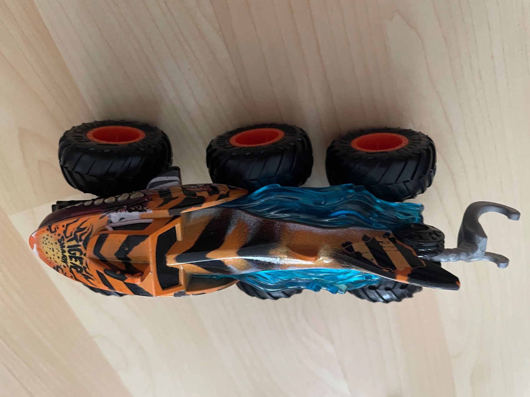 Hot Wheels Jouets: Hot Wheels Auto und monstertrack – D'occasion à Niederlenz par JasminaK01 2