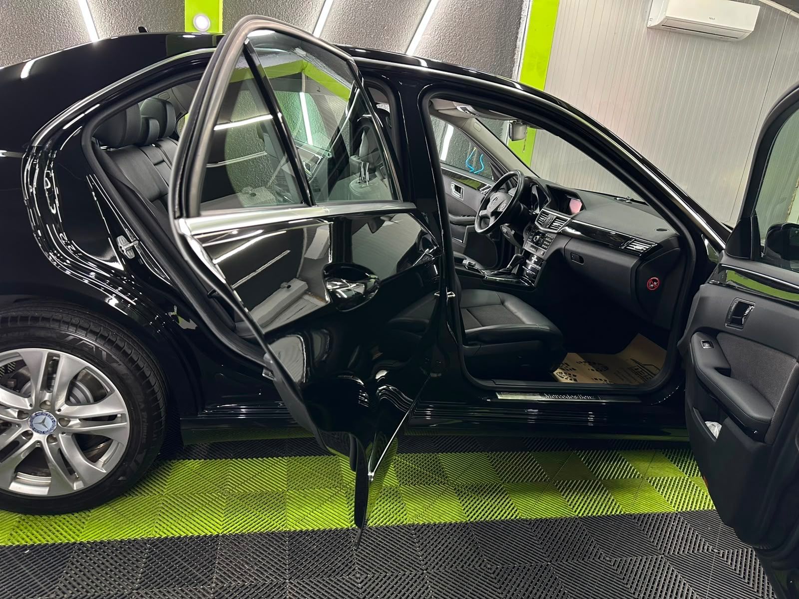 Mercedes-Benz Automobili: Mercedes E220 CDI – Usato da Rorschacherberg venduto da dan_m6qj 6