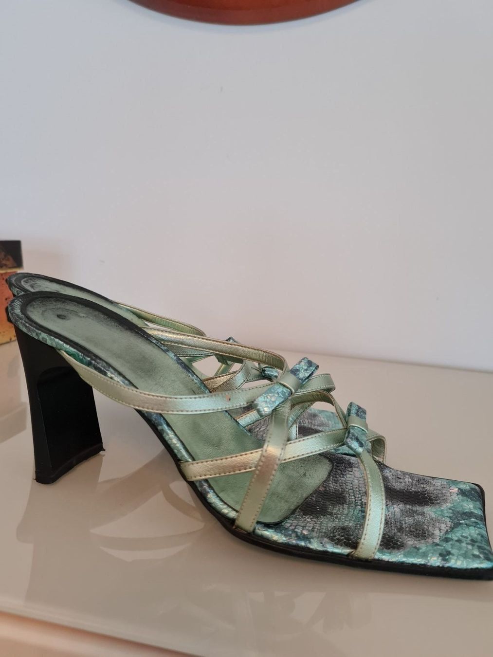Scarpe da donna: SANDALEN SANDALETTEN PANTOLETTE GR.40 – Usato da Steg im Tösstal venduto da goldlionfree 2