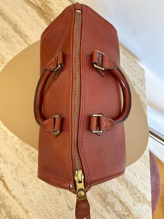 Sacs femmes: Louis Vuitton speedy epi – D'occasion à Corsier GE par jennameow 2