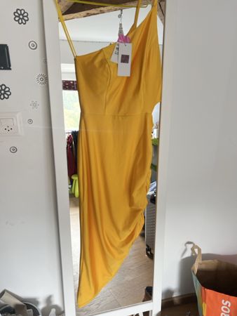 Neues, gelbes Kleid von Rue Grösse 4 - nie getragen!