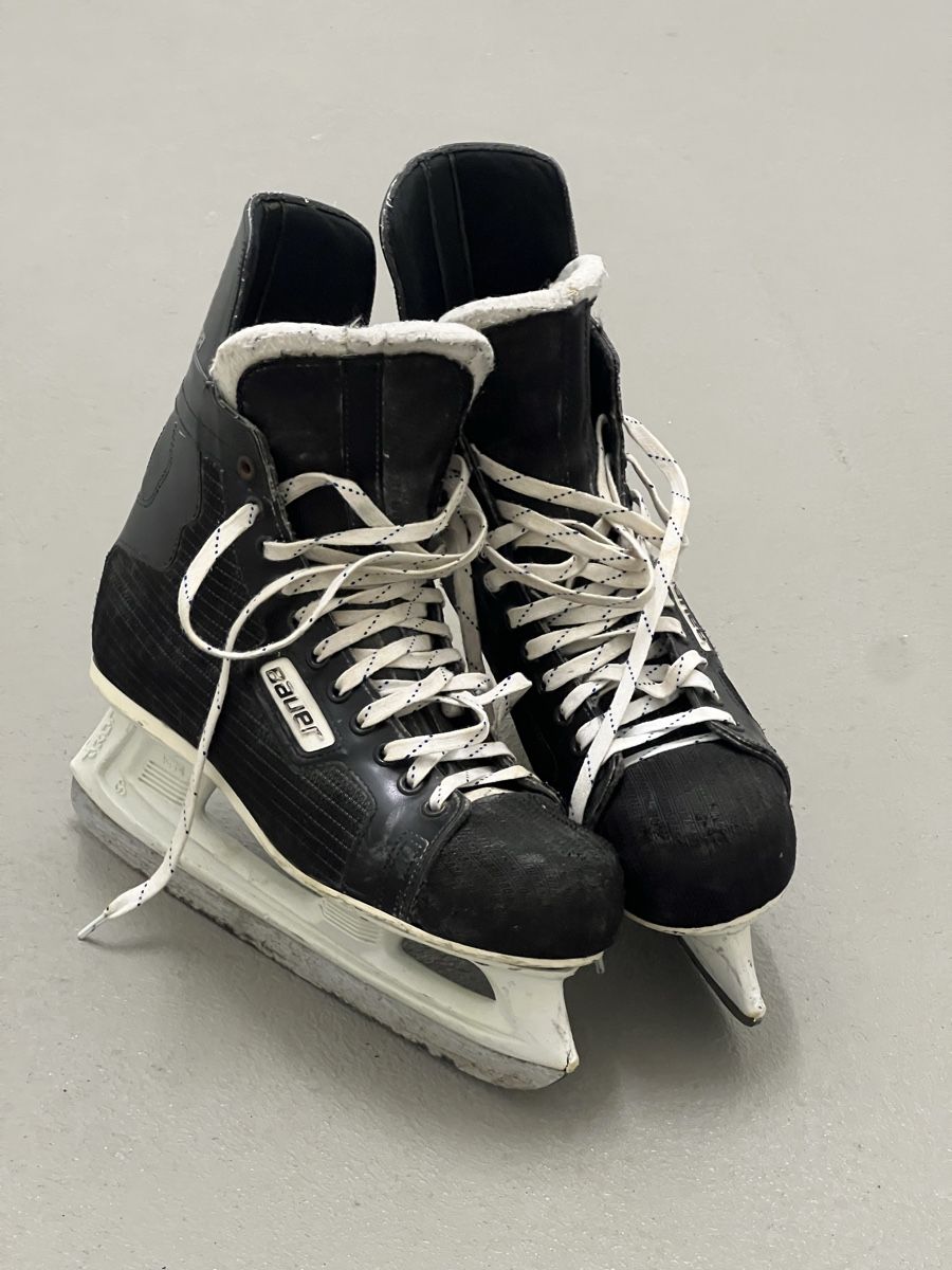 Bauer Patins à glace: Bauer Schlittschuhe Herren 81 – D'occasion à Gebenstorf par pin_67yc
