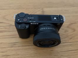 Sony Alpha ZV-E10 + Objektiv und OVP