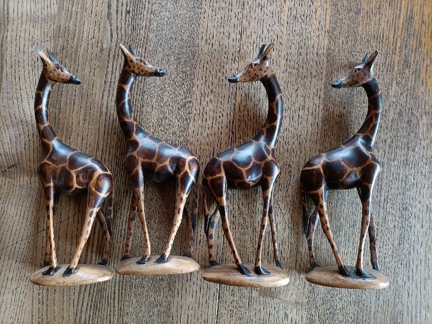 Sculture & Statue: Giraffen Ensemble aus Holz – Usato da Burg venduto da Mainstreet69 1