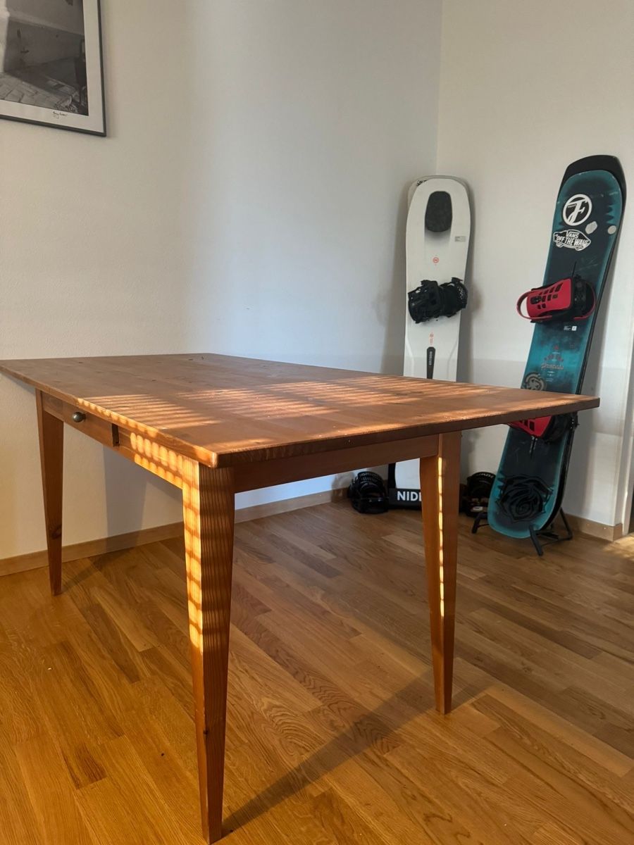 Tables: Dining table – D'occasion à Lausanne par jjt_6mq8 1