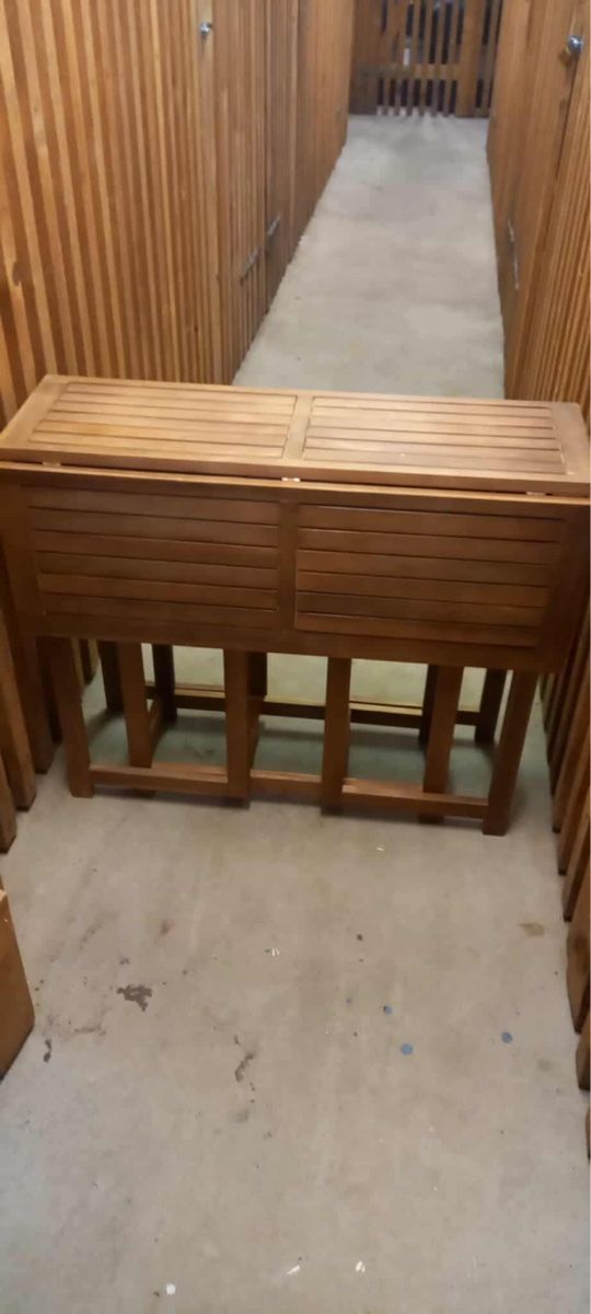 Tischset: WOOD FOLDING GARDEN TABLE AND 4 CHAIRS SET – Gebraucht aus Bern von ell_v8kx 4
