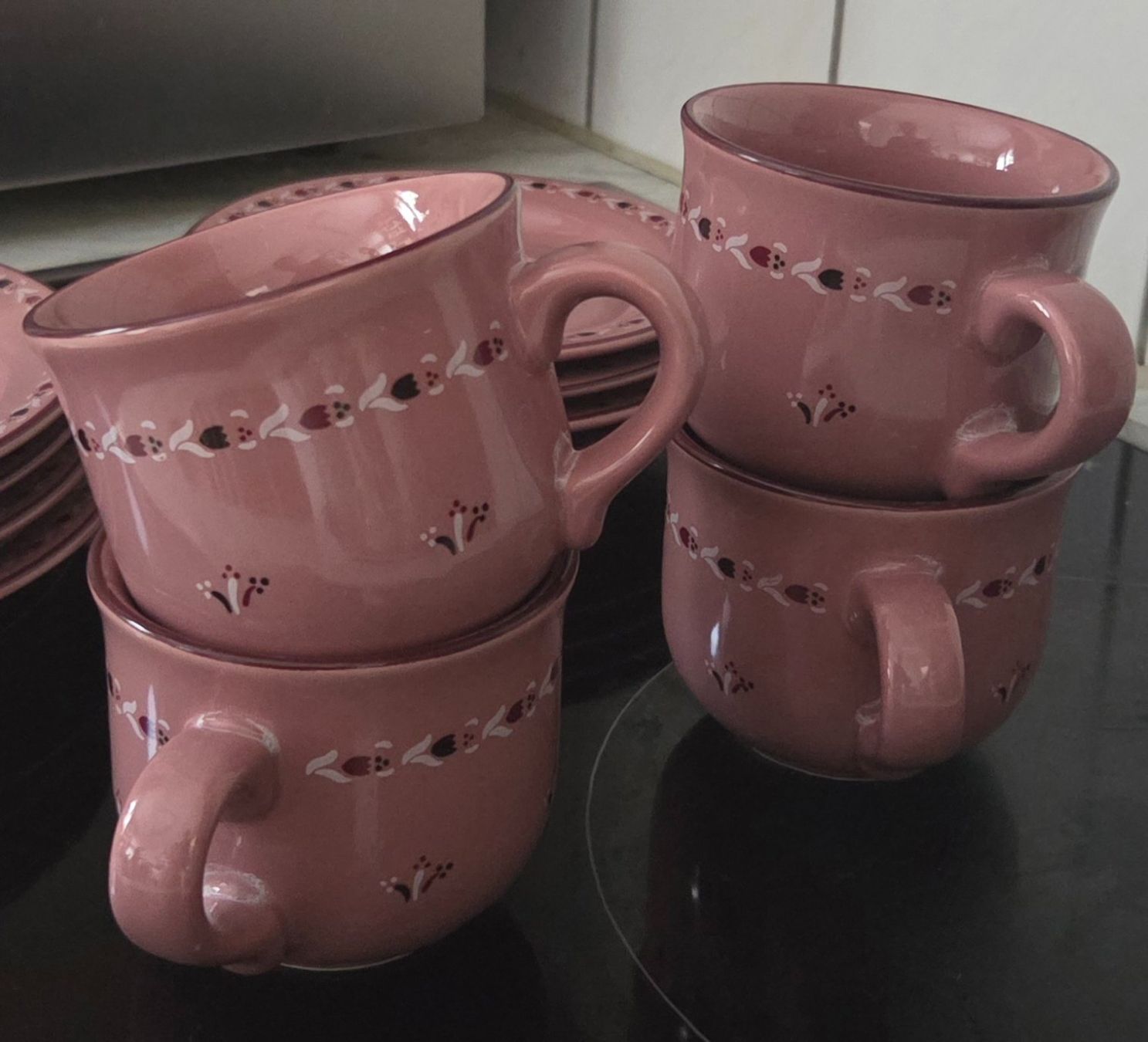 Services de table: Kaffeeservice rosa mit Blumenmuster 4er Set – D'occasion à Pratteln par Barfuss999
