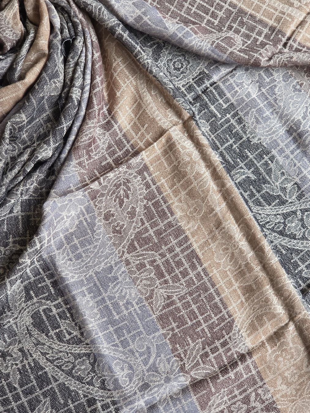 Foulards, Tücher & Schals: Pashmina Schal 55%Wolle/45% Viscose – Neu und originalverpackt aus Frauenfeld von Schenken-mit-Herz 1