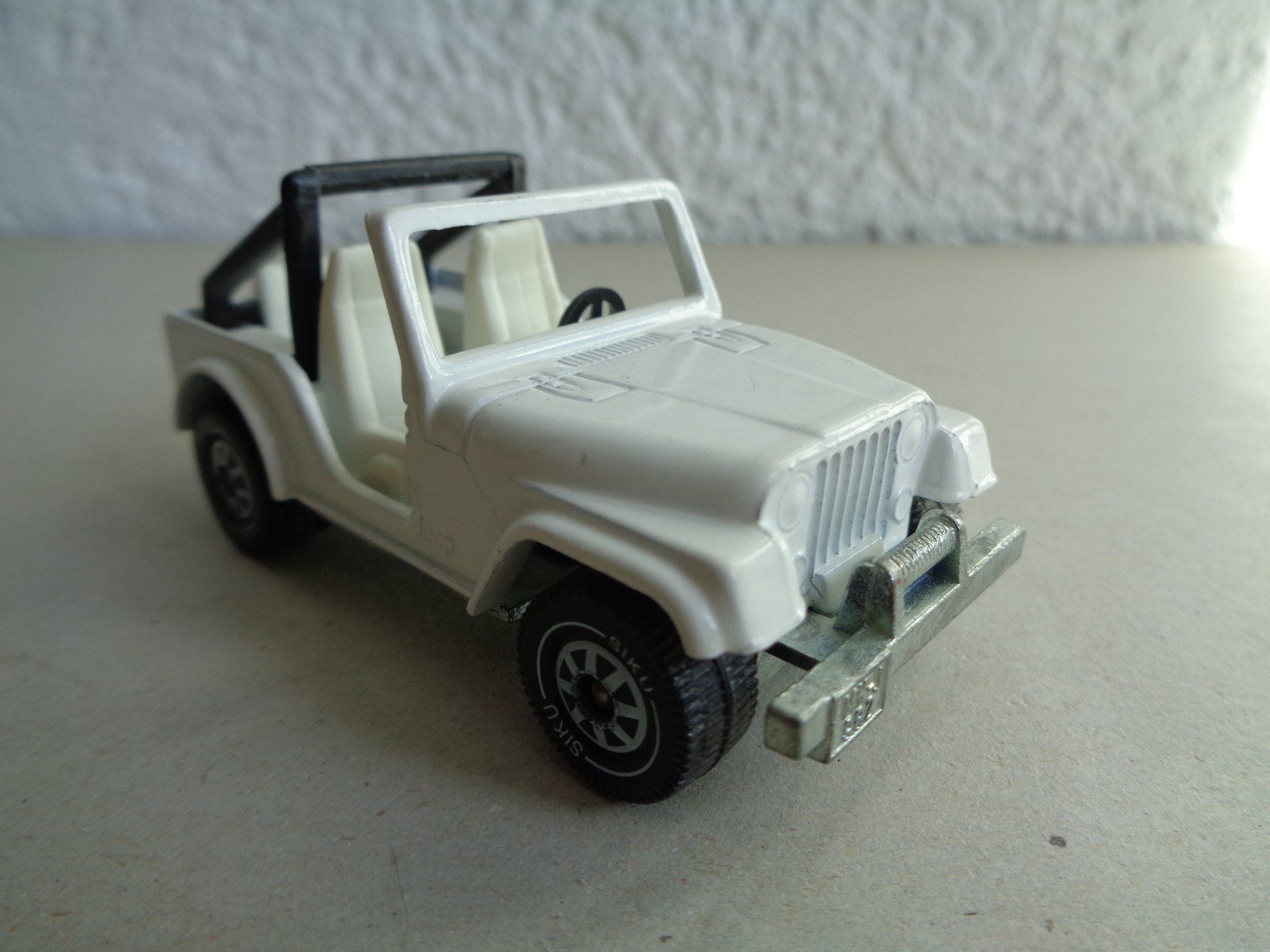 Siku Modellini d'auto: SIKU 1053 Jeep CJ-5 weiss – Nuovo (secondo la descrizione) da Läufelfingen venduto da remajo62 3