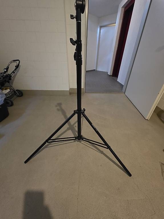 Treppiedi & Teste: Walimex PRO WT 806 – Usato da Egliswil venduto da Nemrepus