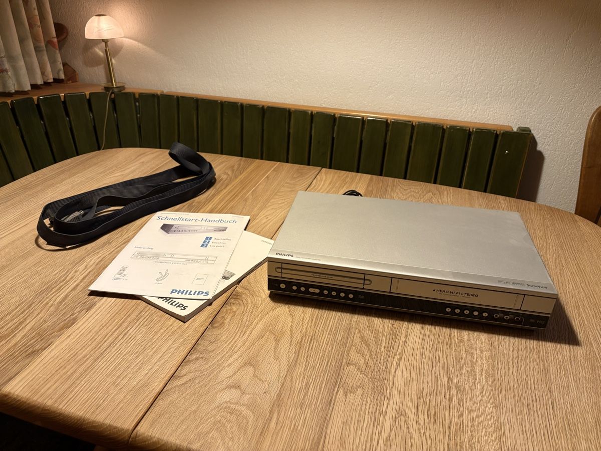 Philips Audio- & Mediensysteme: Philips Videorekorder 6 Head Hi-Fi Stereo gebraucht – Gebraucht aus Madiswil von Christanne 1