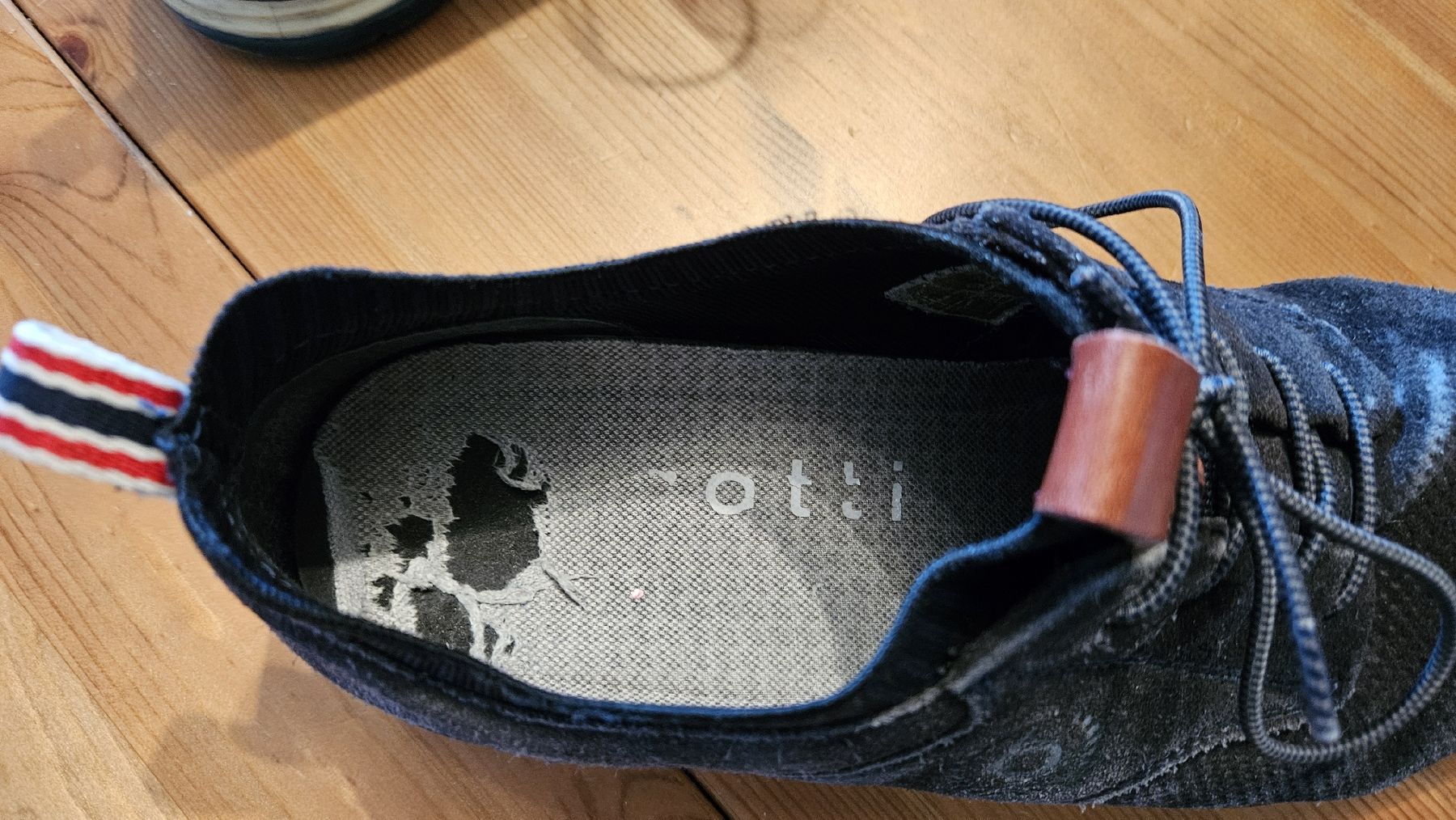 Bugatti Herrenschuhe: Bugatti Schuhe – Gebraucht aus Grenchen von Manuel.We 3