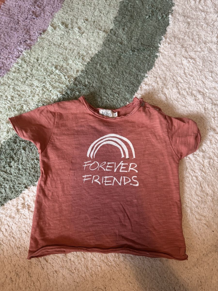 Hemden, Tops & T-Shirts: búho T-Shirt 9M – Gebraucht aus Basel von Aiuola