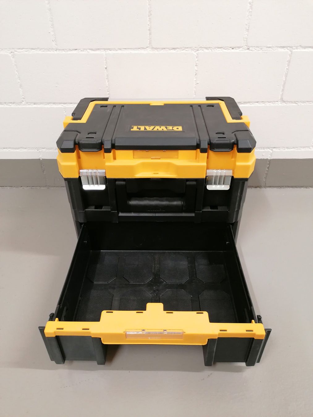 Dewalt Tutti gli attrezzi: Dewalt Maschinenkiste – Nuovo (secondo la descrizione) da Flums venduto da Meysi68 4