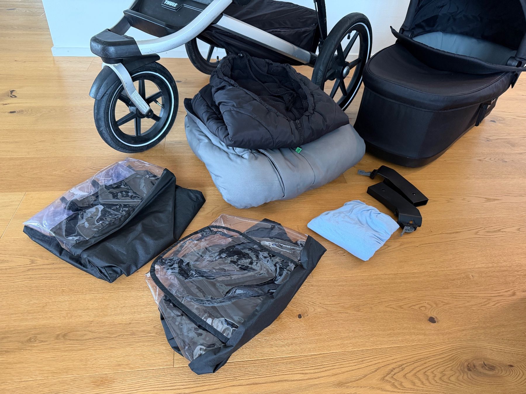 Thule Carrozzine: Thule Urban Glide 2 mit Bassinet NP: ca. 1240.- – Usato da Steinhuserberg venduto da ast_26pb 2