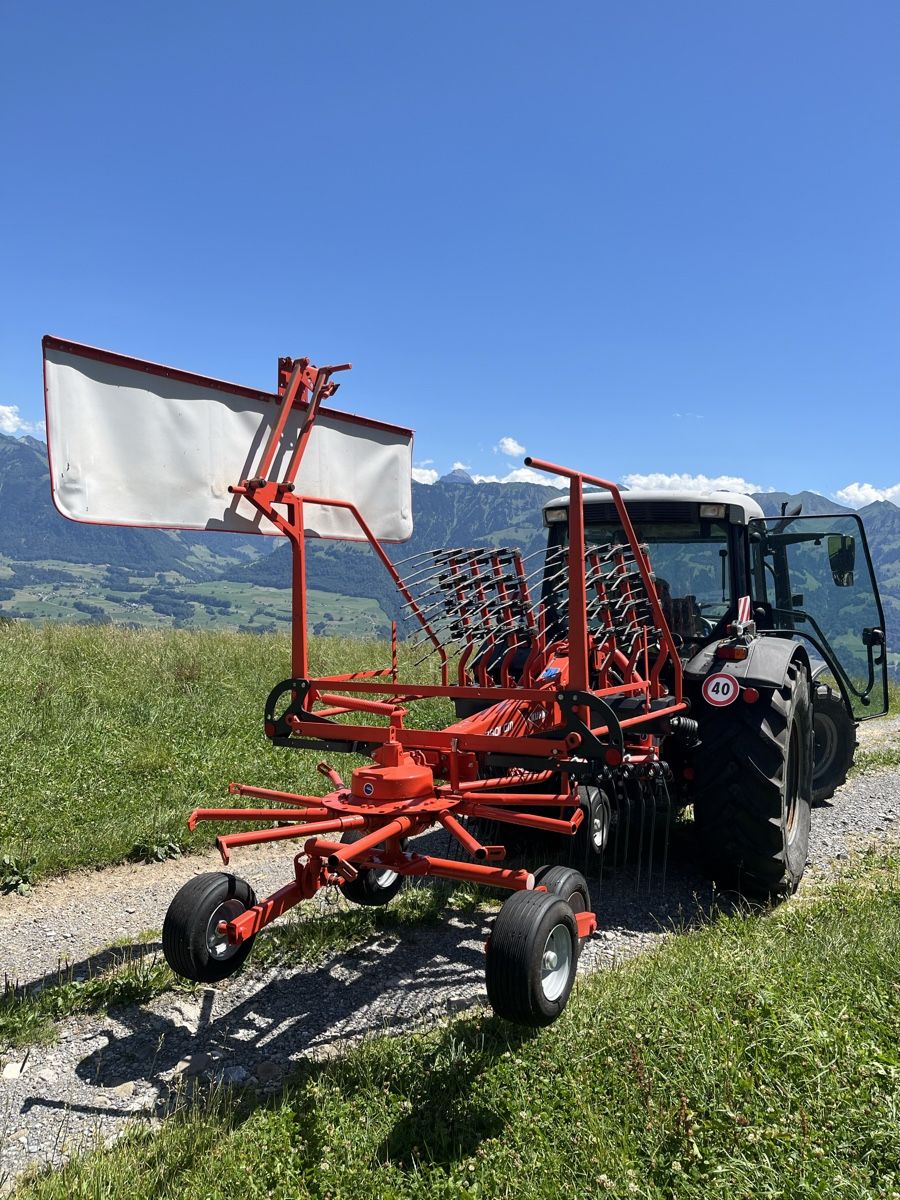 Kuhn Fauchage: Schwader – D'occasion à Stalden (Sarnen) par bur_g5gk 2