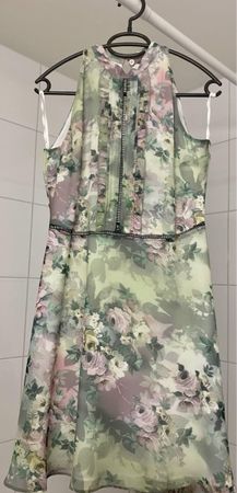 Damen Kleid Guess Gr.S